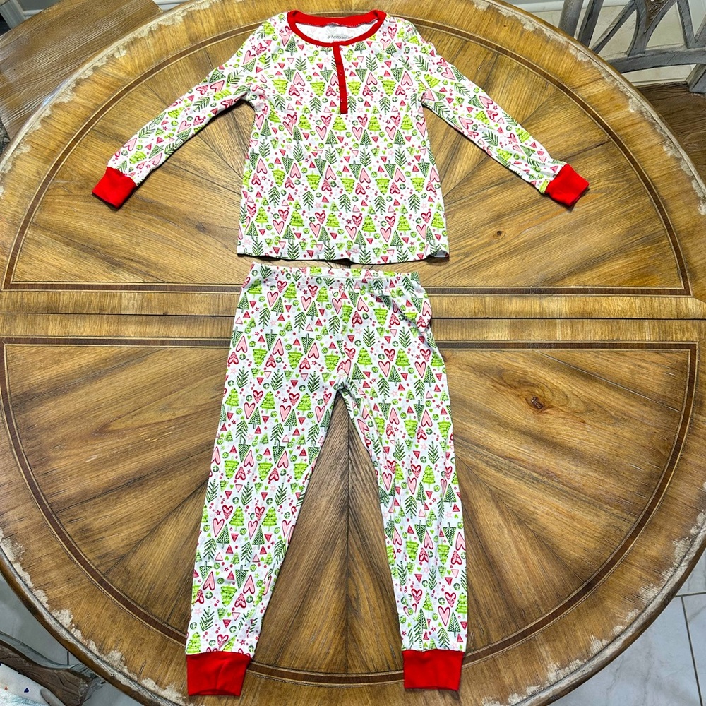 EUC American Girl Hearts and Pines Holiday PJs Pajamas — Girls Size 8